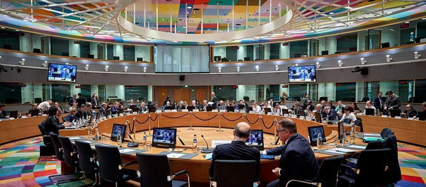 Eurogroup: Συζητά τη χρήση κεφαλαίων του ESM για να σώσει την ευρωπαϊκή οικονομία από την κατάρρευση
